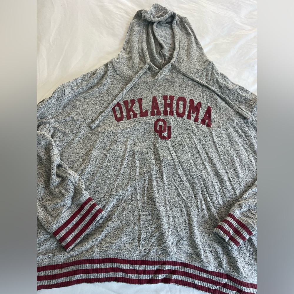 Concepts Brand Women’s XL OU Sweatshirt with hood
Okalahoma Sooners SUPER SOFT